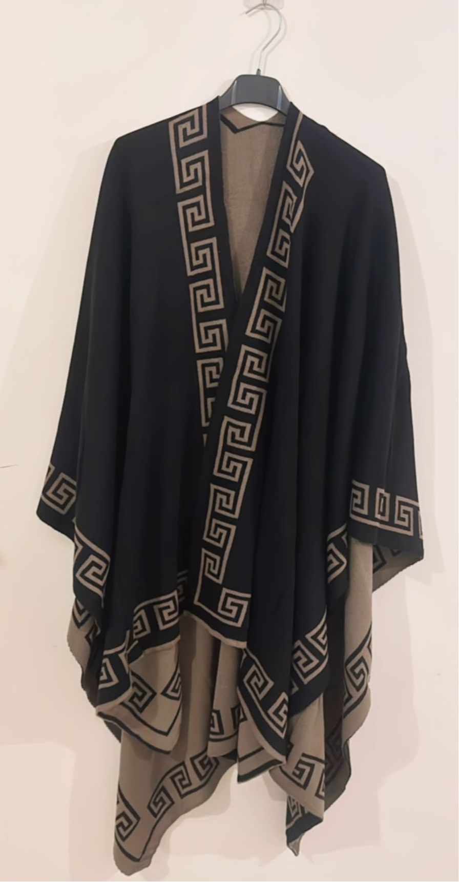 Poncho - Reversible Shawls