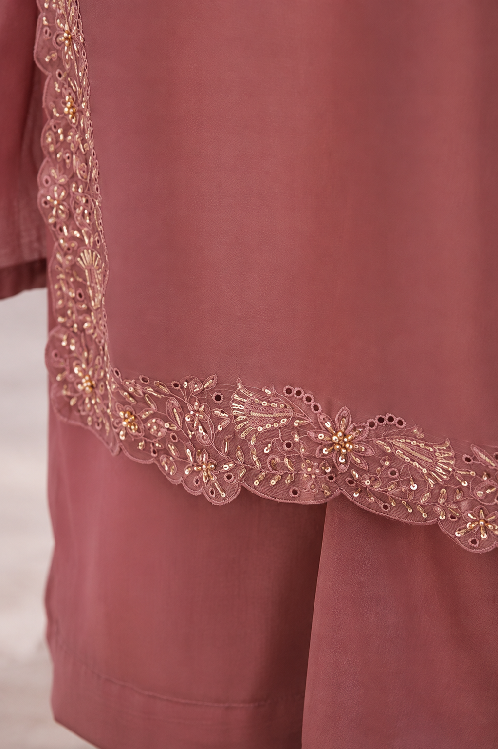 Raniyah Luxury Pret- 3 Piece Ready-to-wear
