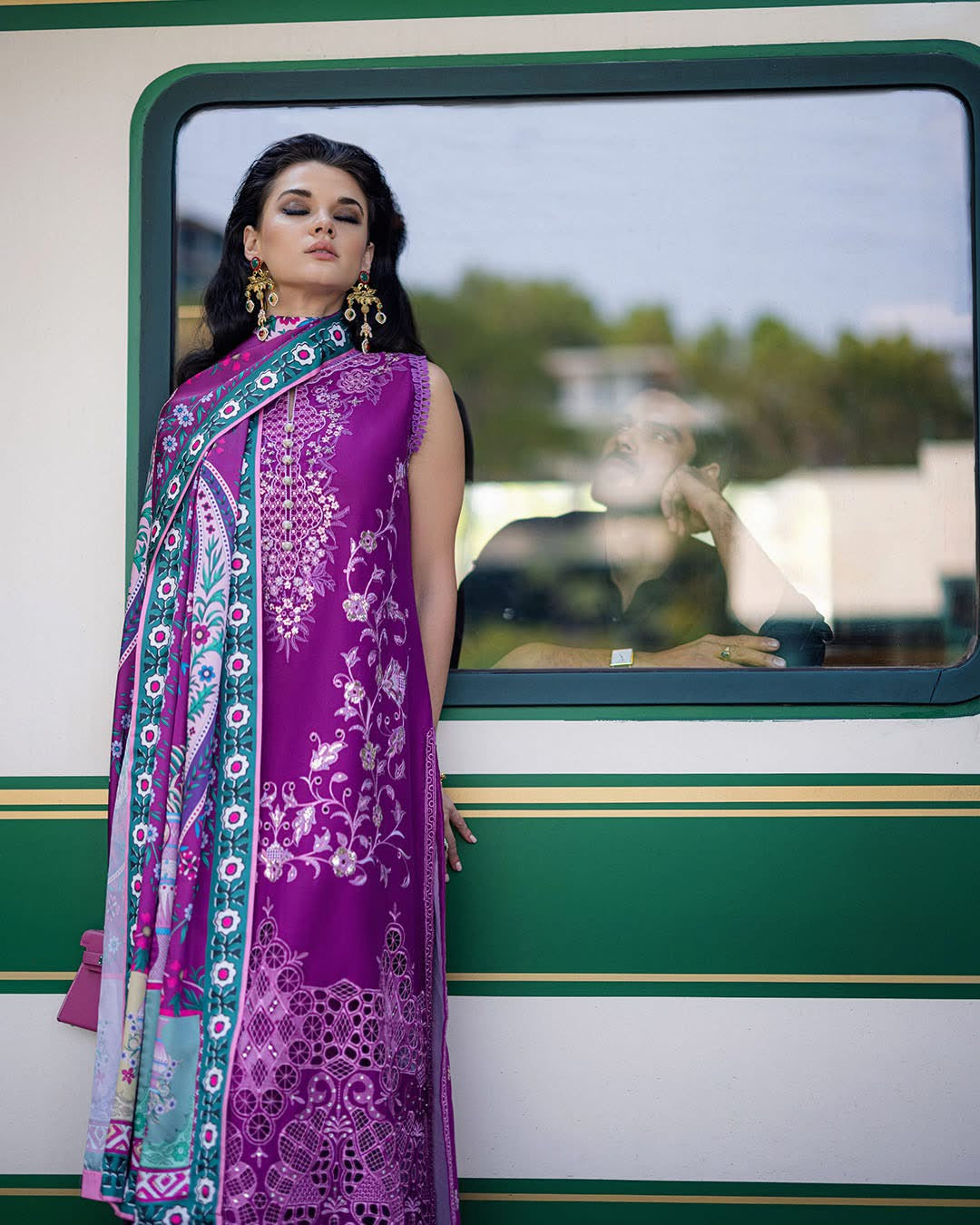 Mushq Embroidered Lawn 3Pc Suit