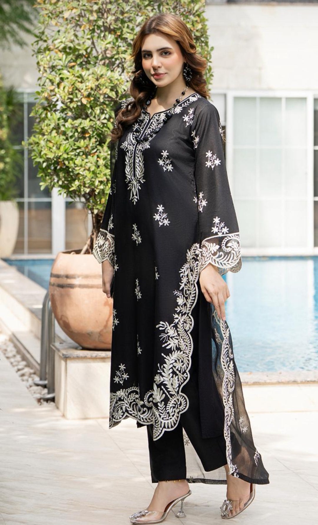 Raniyah- 3 Piece Linen Ready-to-wear