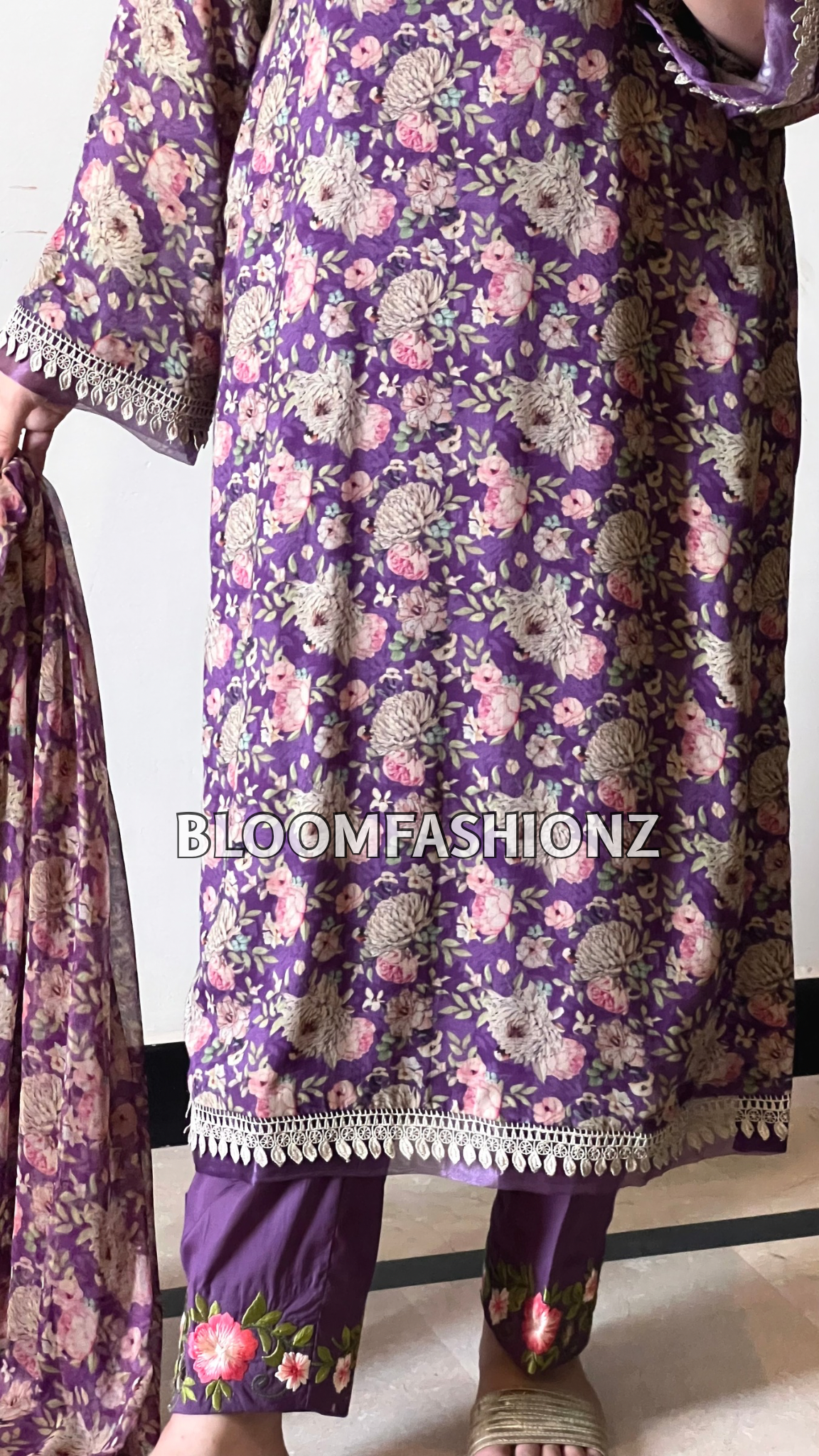 3 Piece Embroidered Pure Lawn Suit