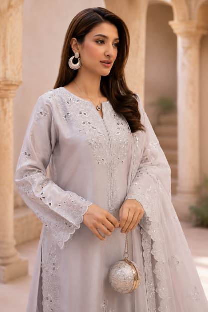 Raniyah Luxury Pret- 3 Piece Ready-to-wear