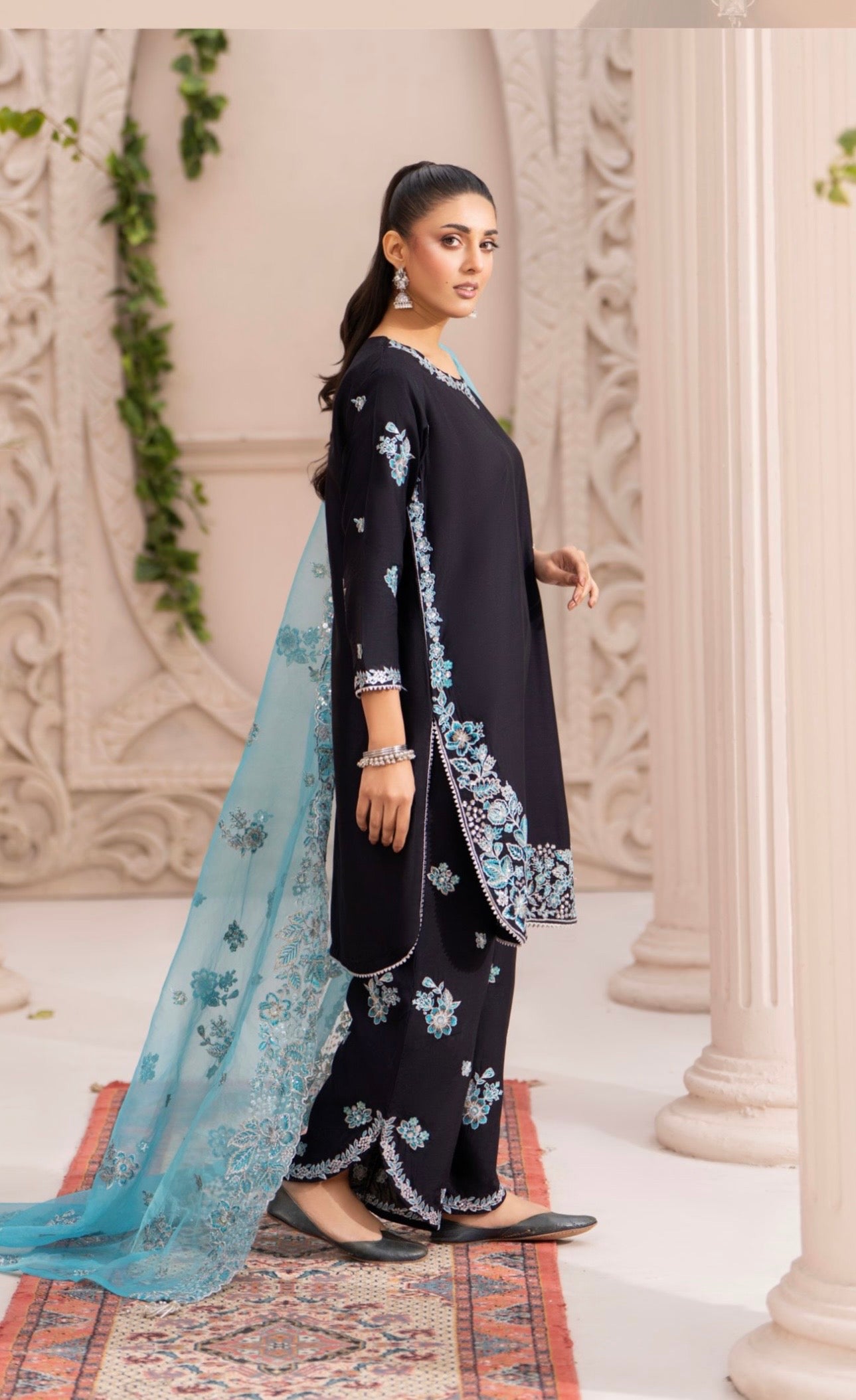 Raniyah Luxury Pret- 3 Piece Ready-to-wear