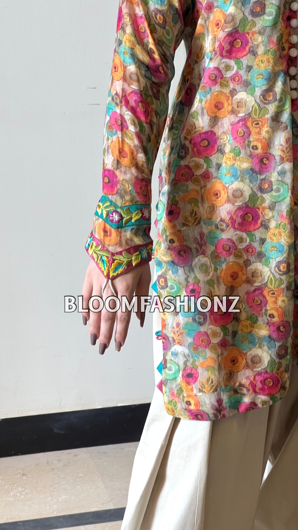 3 Piece Embroidered Pure Lawn Suit with Farshi Shalwar