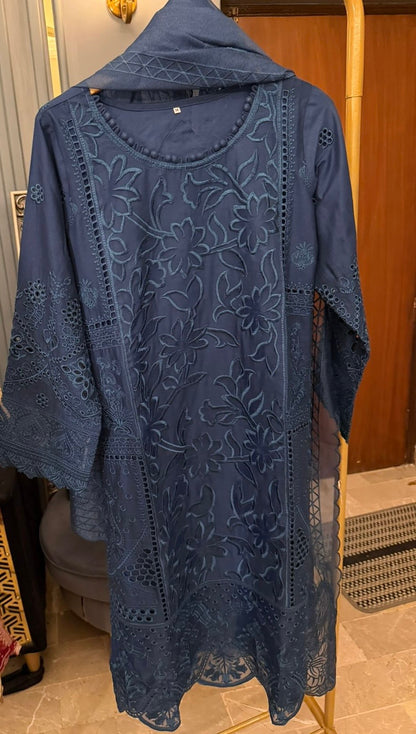 Chicken Luxury Lawn Embroidered 3 piece