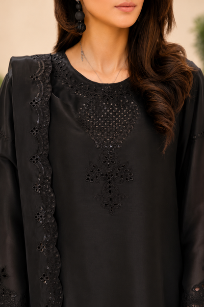 Raniyah Luxury Pret- 3 Piece Ready-to-wear