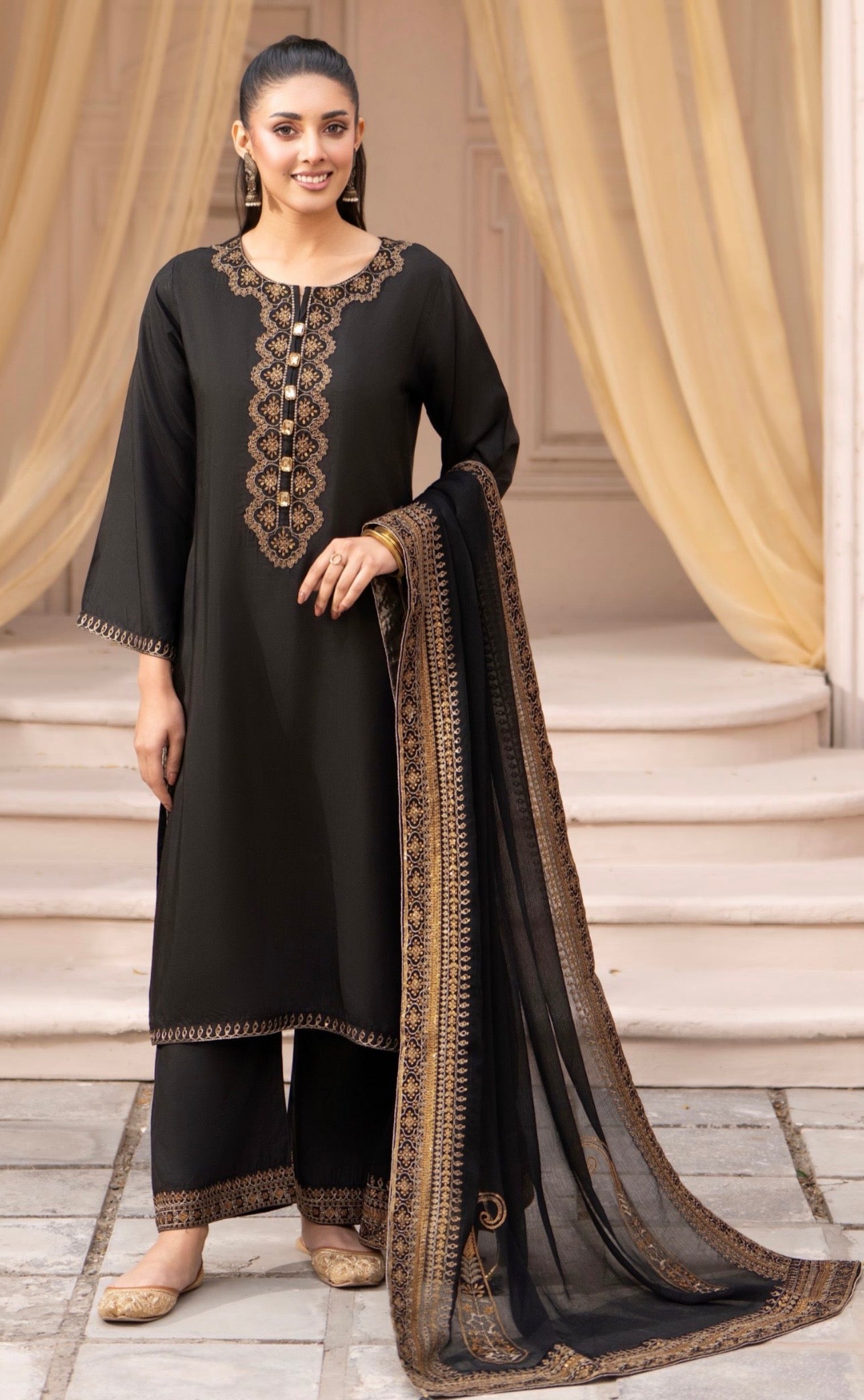 Raniyah Luxury Pret- 3 Piece Ready-to-wear