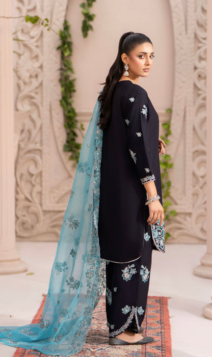 Raniyah Luxury Pret- 3 Piece Ready-to-wear