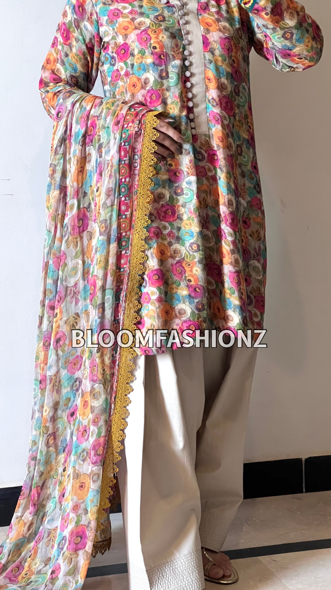 3 Piece Embroidered Pure Lawn Suit with Farshi Shalwar