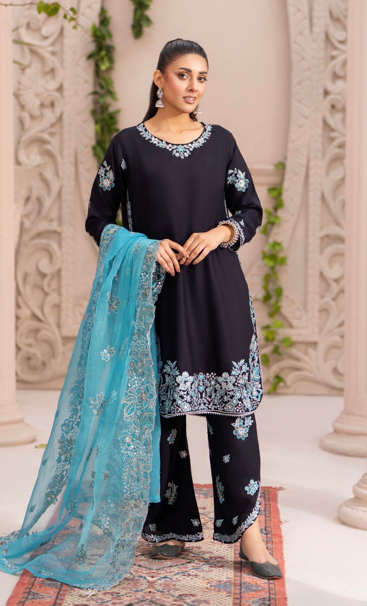 Raniyah Luxury Pret- 3 Piece Ready-to-wear